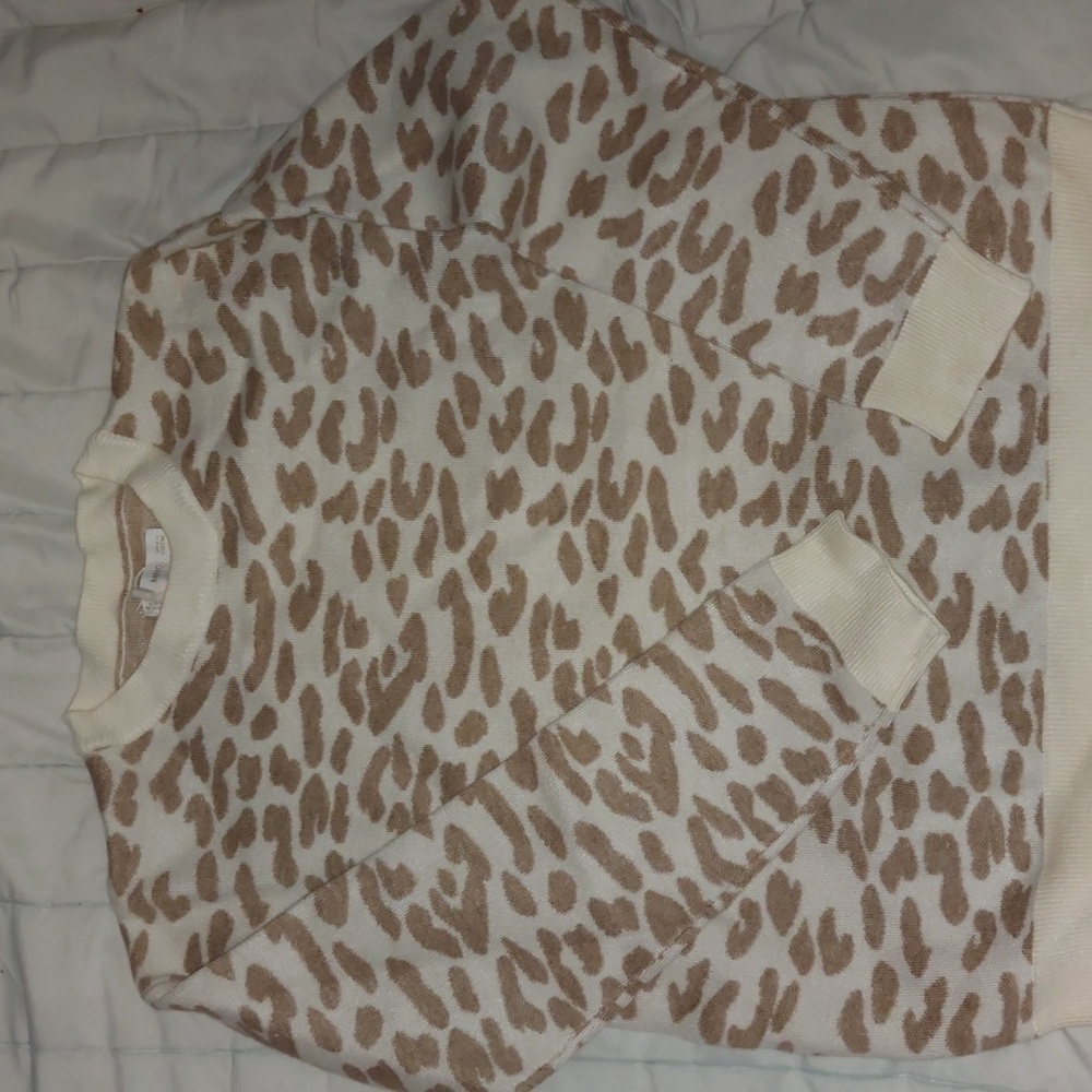 Brand new Mango kids cheetah print sweater